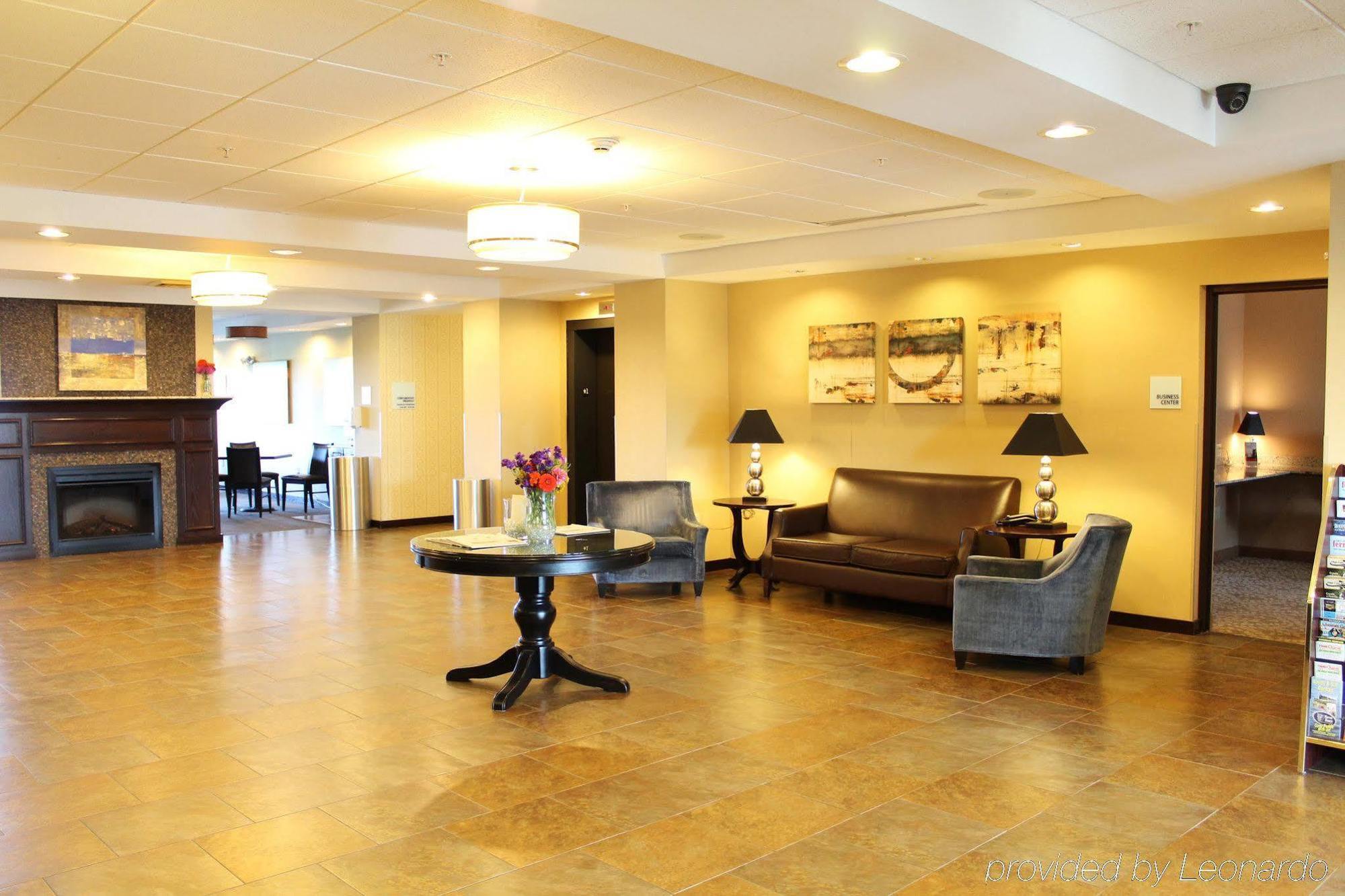 Holiday Inn Express & Suites Malone By Ihg Exteriér fotografie