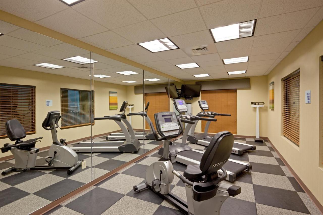 Holiday Inn Express & Suites Malone By Ihg Exteriér fotografie