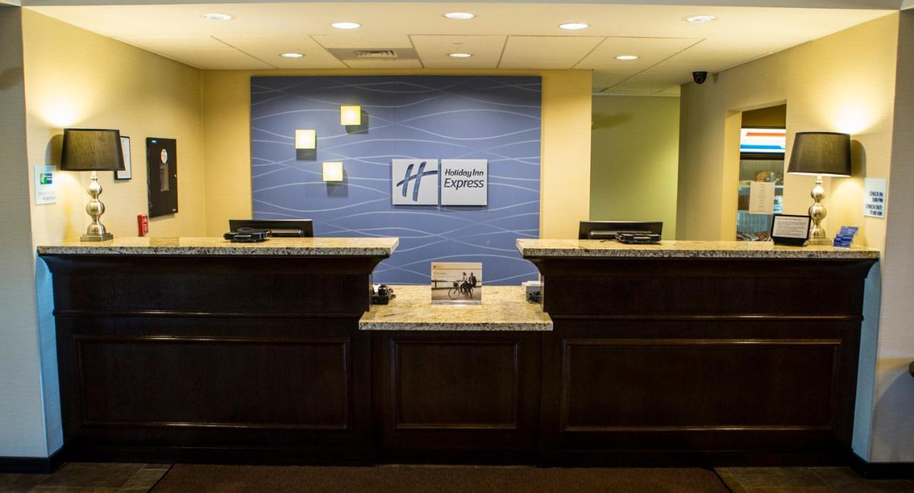 Holiday Inn Express & Suites Malone By Ihg Exteriér fotografie